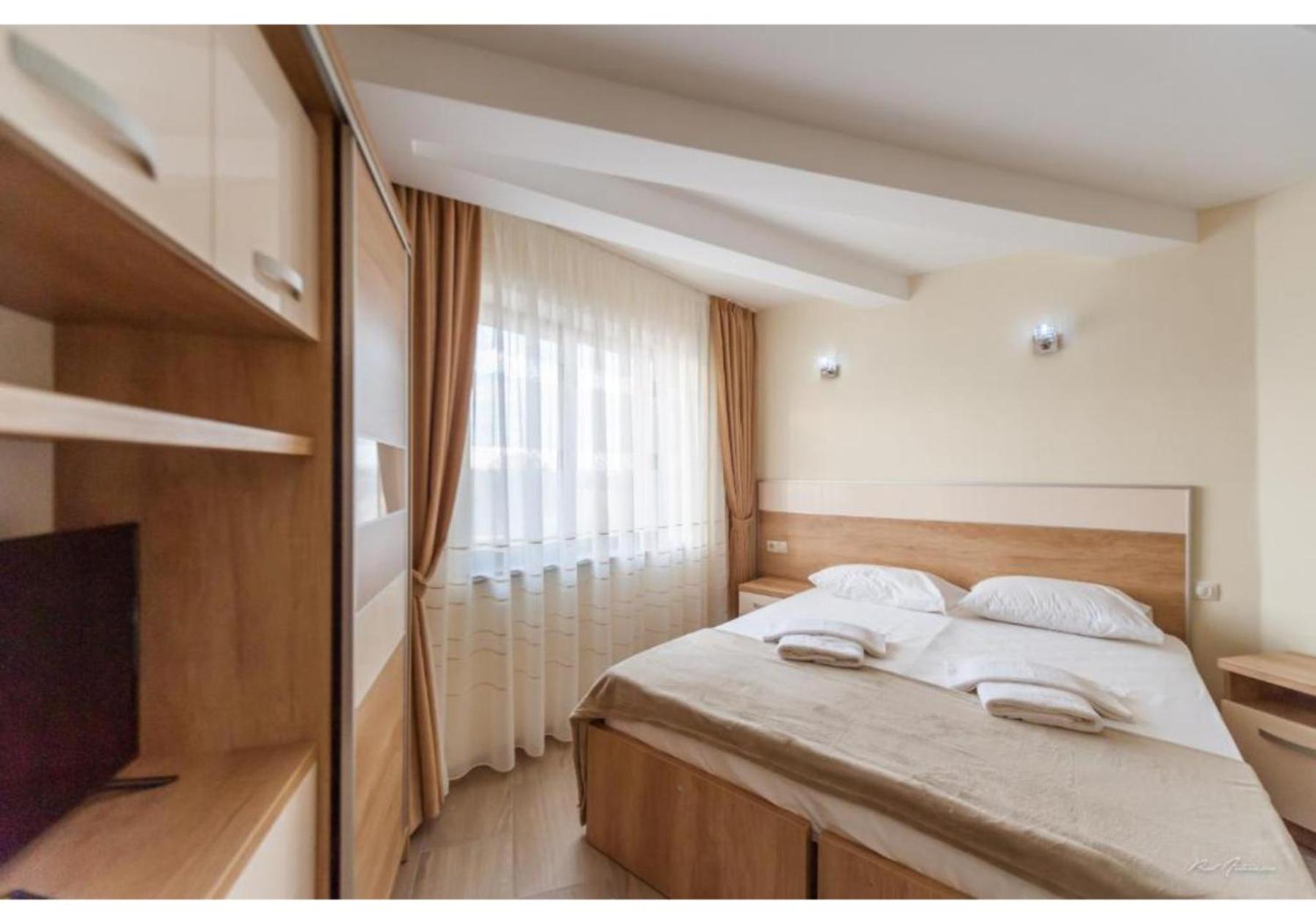 Luxury Apartment Pitesti Exterior photo
